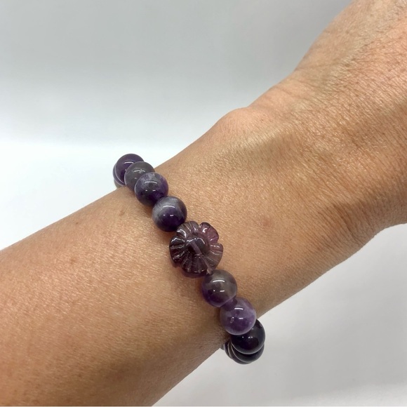 Amethyst Gemstone Beaded Bracelet - Picture 3 of 7